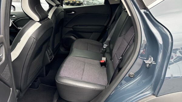 Used Renault Captur 2022 for sale - 76129296: Photo 16