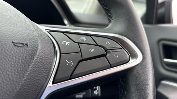 Used Renault Captur 2022 for sale - 76129296: Photo 23