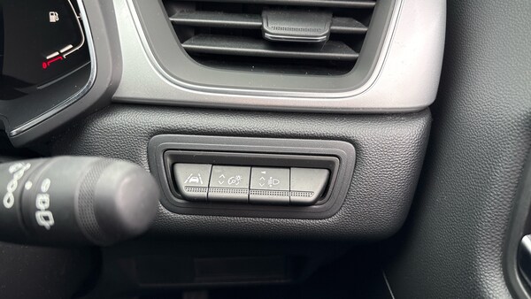 Used Renault Captur 2022 for sale - 76129296: Photo 24