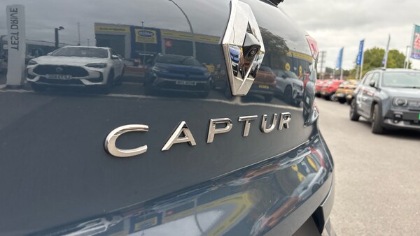 Used Renault Captur 2022 for sale - 76129296: Photo 41