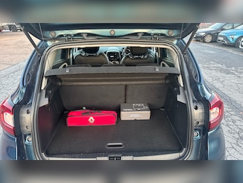 Used Renault Captur 2017 for sale - 76577074: Photo