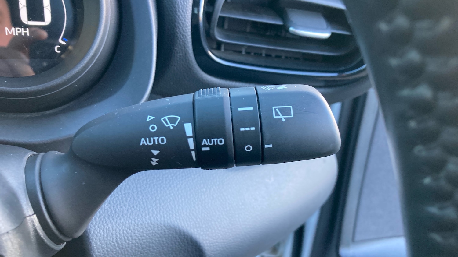 Used Toyota Yaris Cross 2022 for sale - 77026024: Photo 25