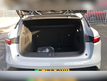 Used Renault Megane E Tech 2022 for sale - 76653121: Photo