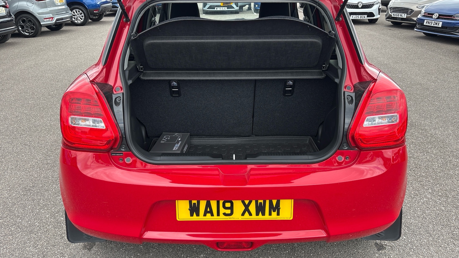 Used Suzuki Swift 2019 for sale - 76045922: Photo 4