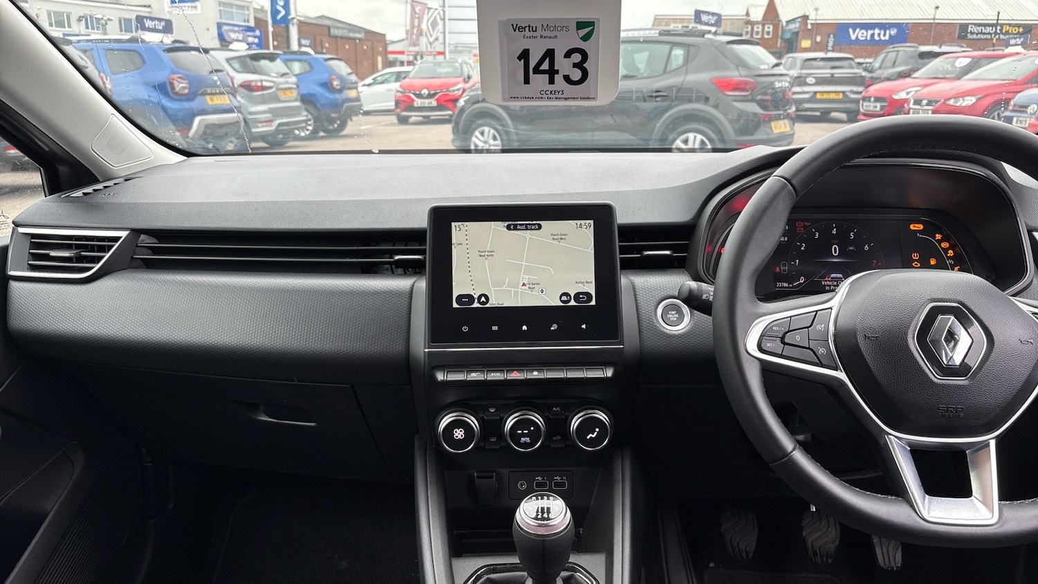Used Renault Clio 2023 for sale - 76287903: Photo 10
