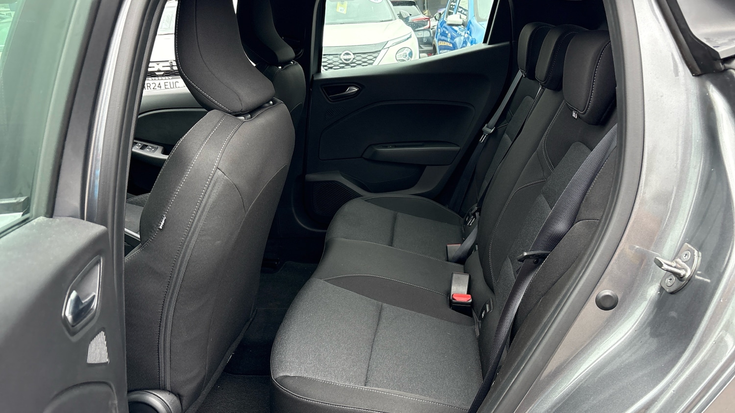 Used Renault Clio 2023 for sale - 76287903: Photo 16