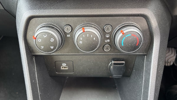 Used Dacia Sandero Stepway 2021 for sale - 76220687: Photo 25