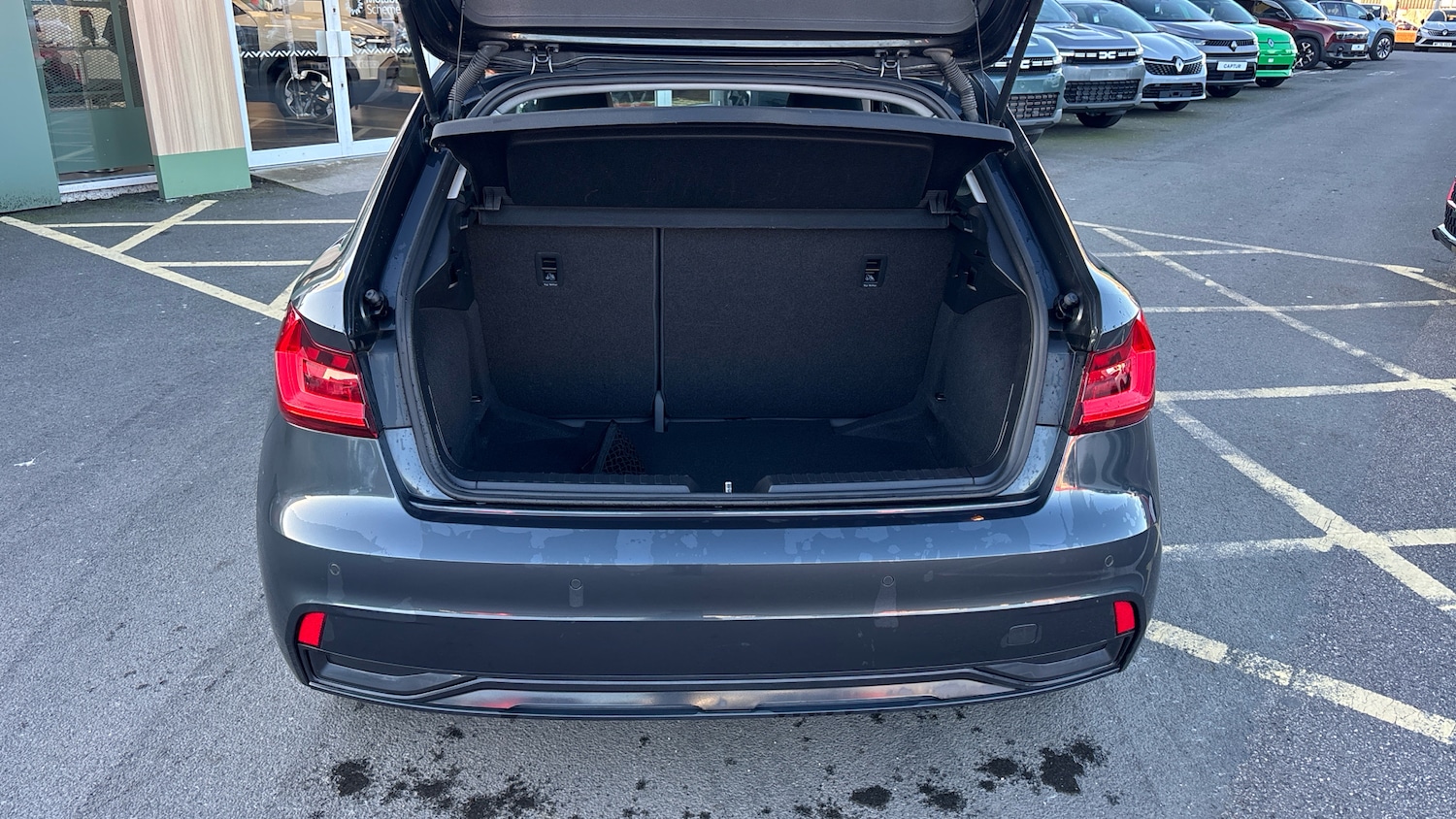 Used Audi A1 2019 for sale - 77070787: Photo 4