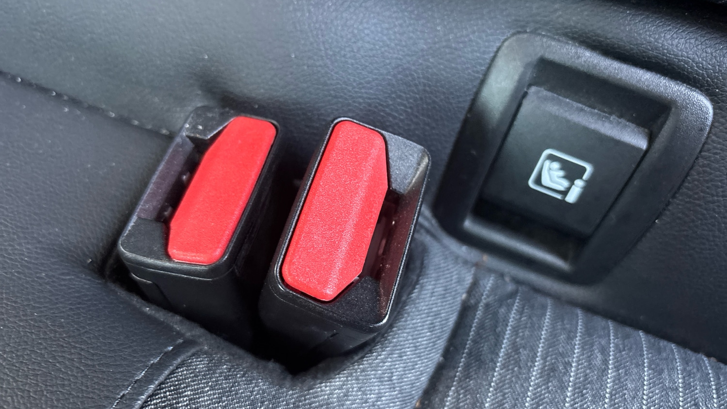 Used Renault Clio 2023 for sale - 76817400: Photo 17