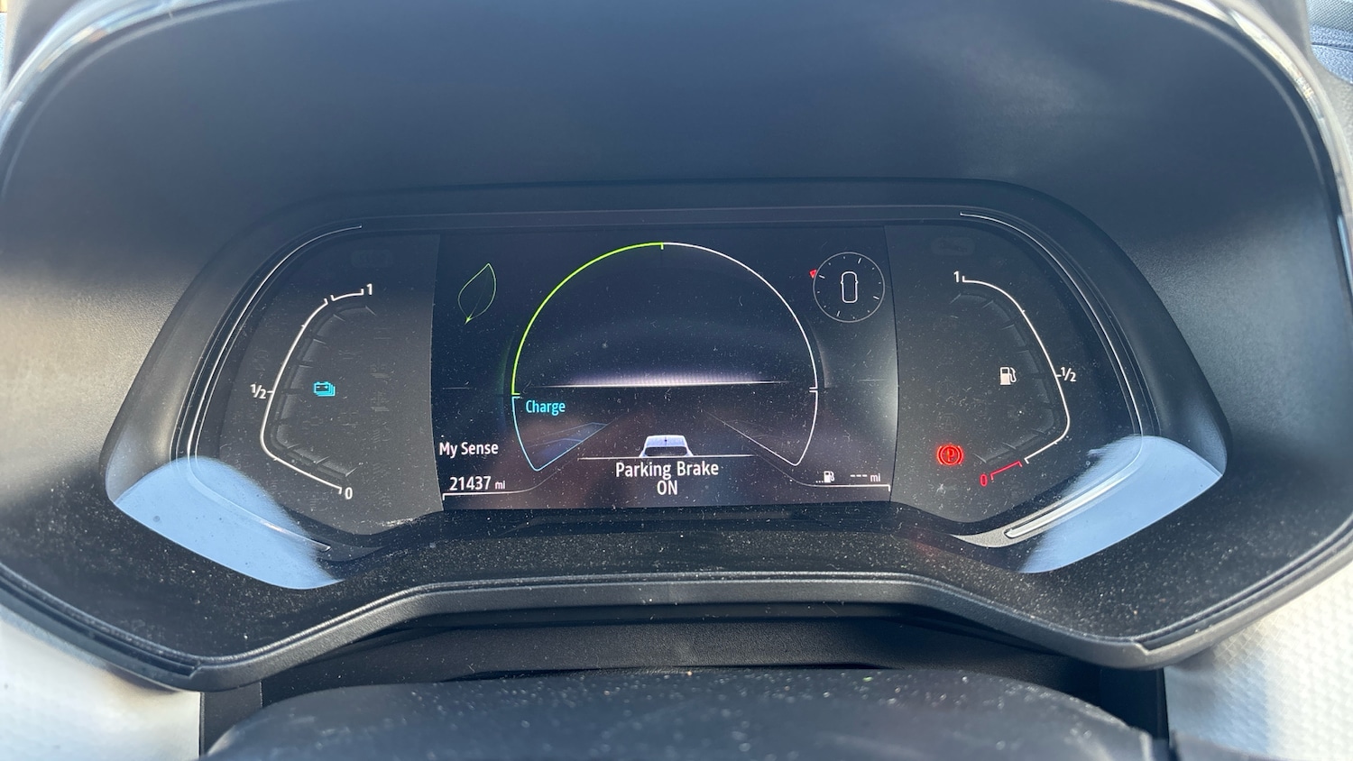 Used Renault Clio 2023 for sale - 76817400: Photo 18