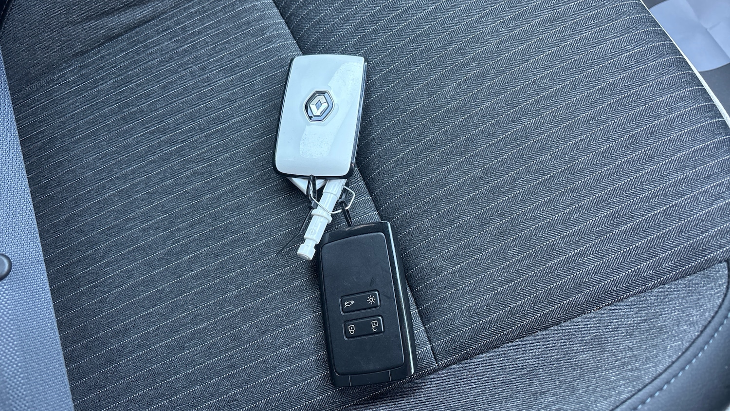 Used Renault Clio 2023 for sale - 76817400: Photo 20