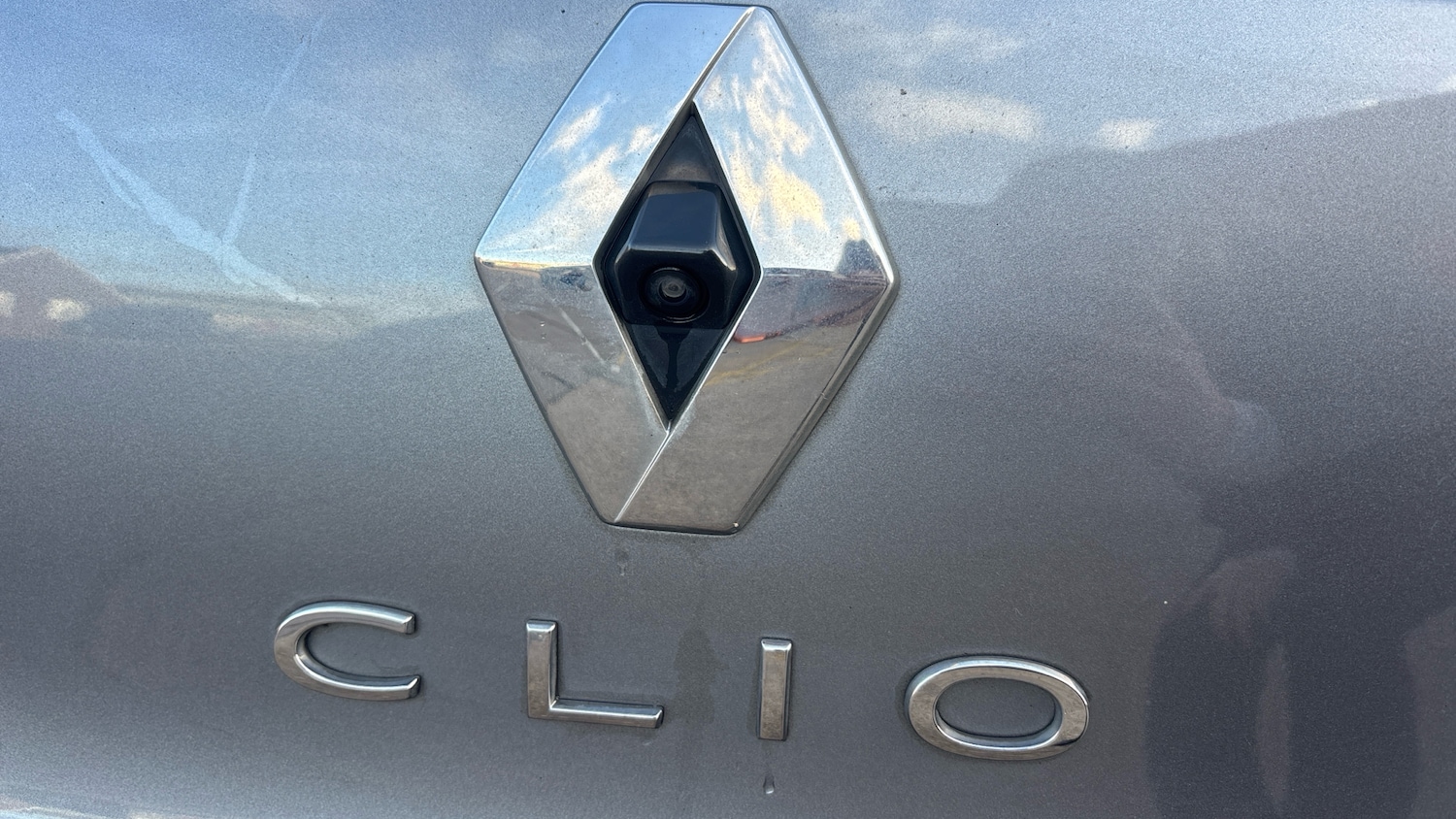 Used Renault Clio 2023 for sale - 76817400: Photo 30