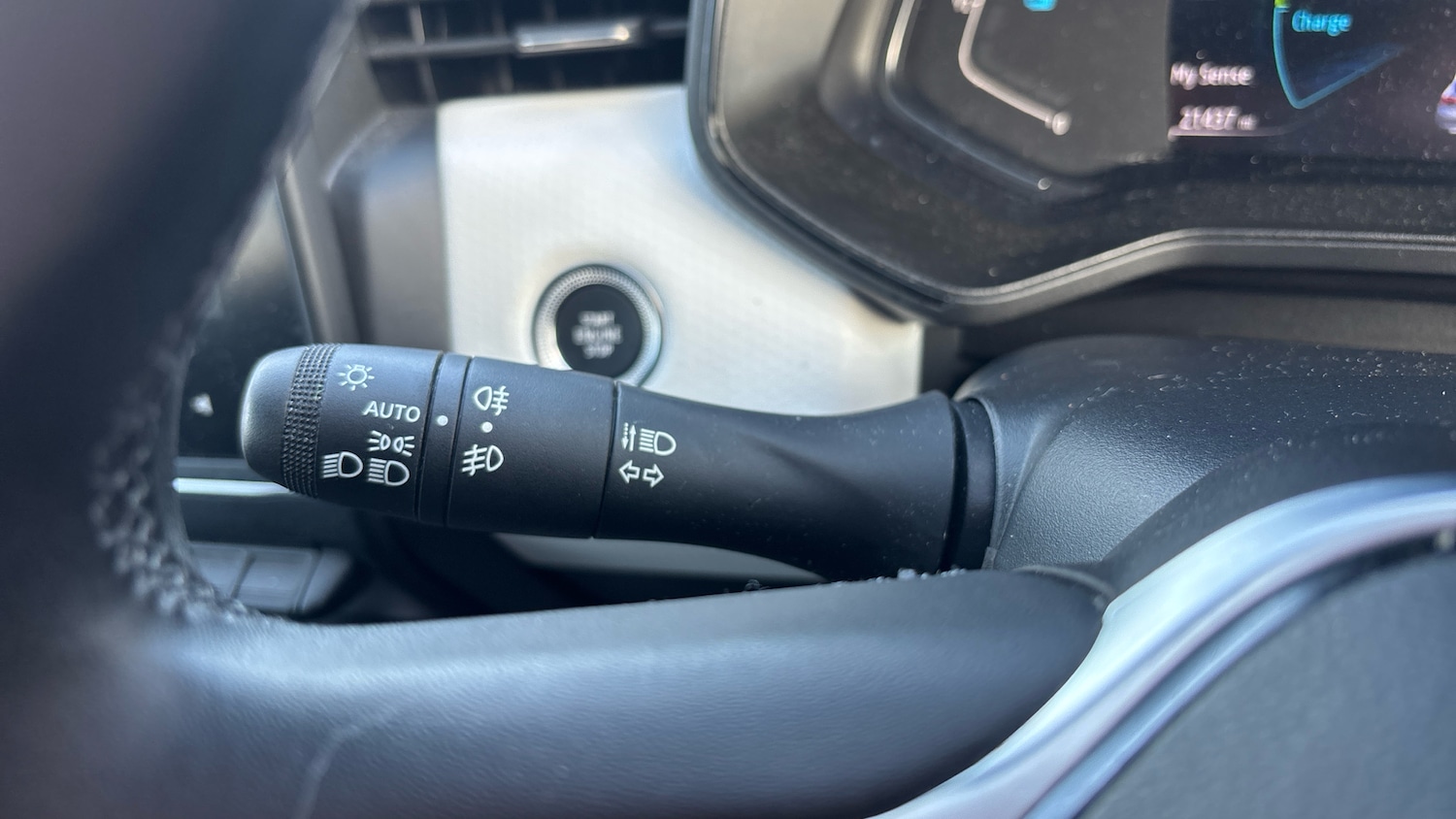 Used Renault Clio 2023 for sale - 76817400: Photo 31