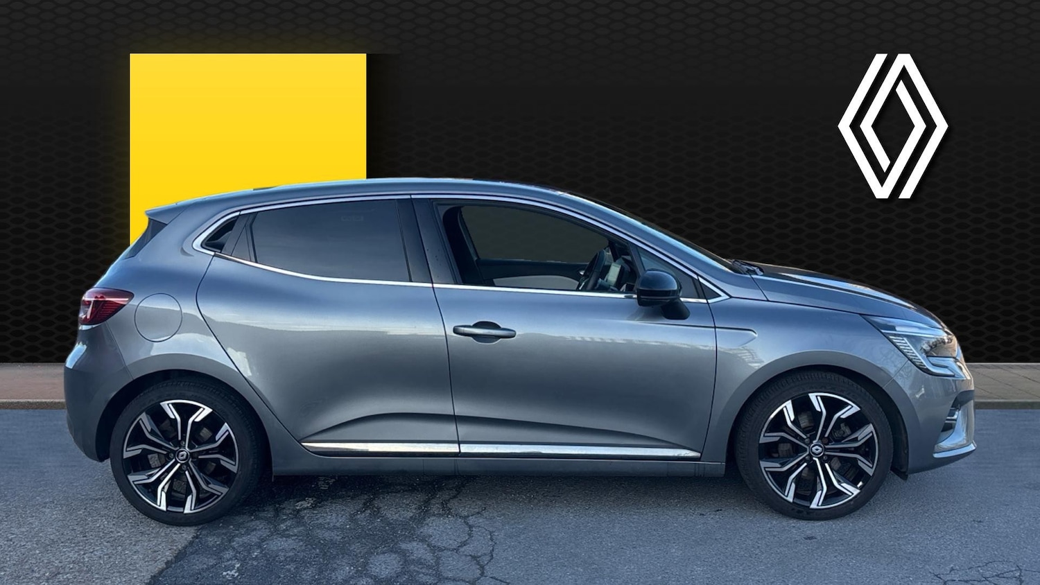 Used Renault Clio 2023 for sale - 76817400: Photo 5