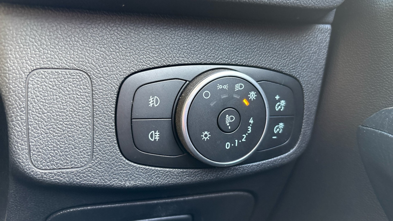 Used Ford Focus 2018 for sale - 76477120: Photo 25