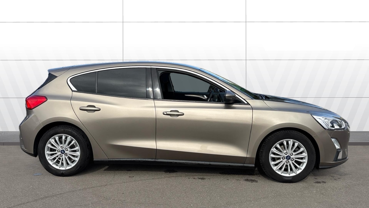 Used Ford Focus 2018 for sale - 76477120: Photo 5