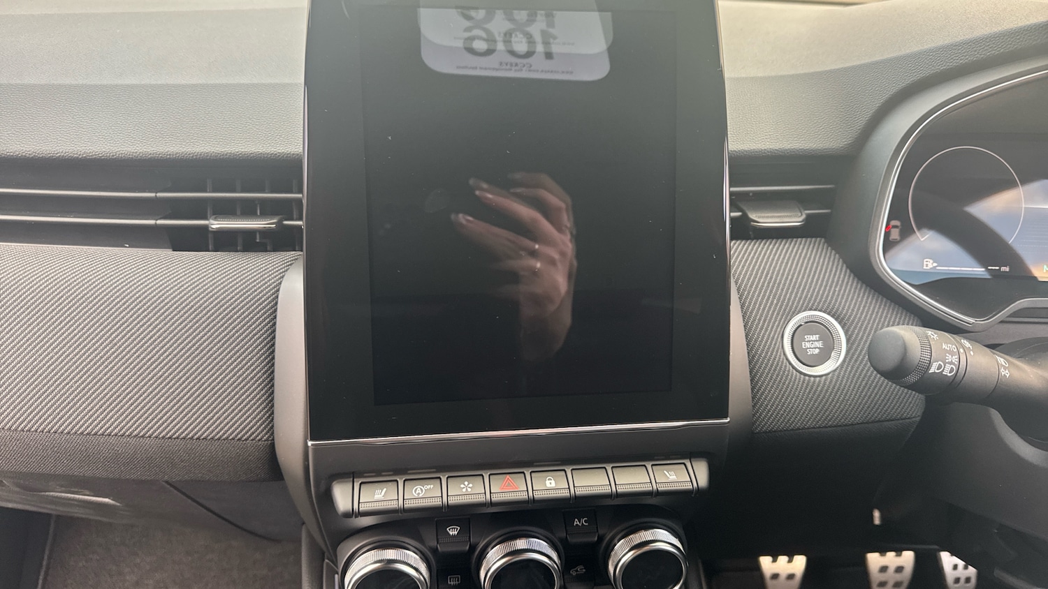 Used Renault Clio 2025 for sale - 76532049: Photo 12