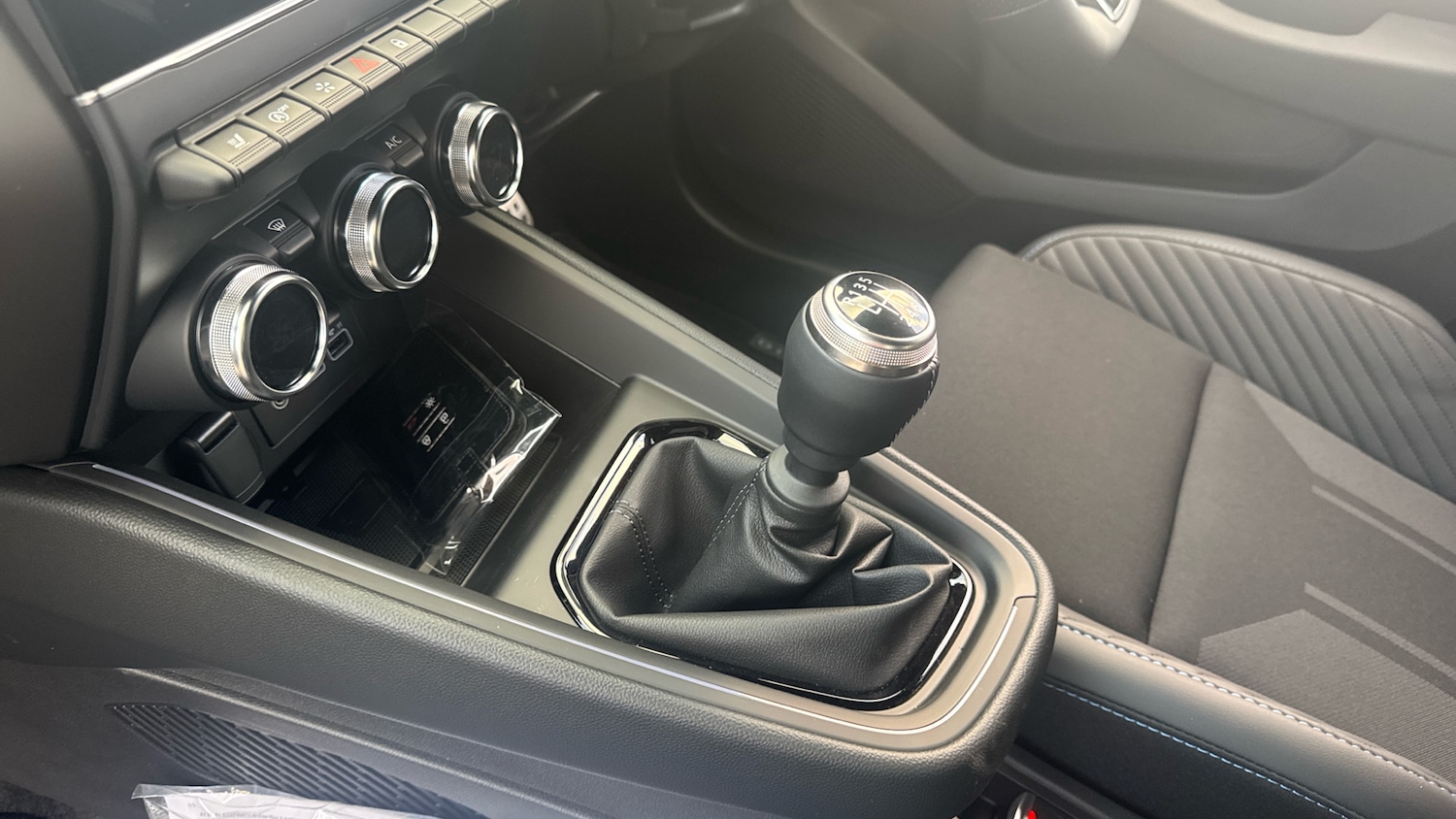 Used Renault Clio 2025 for sale - 76532049: Photo 13