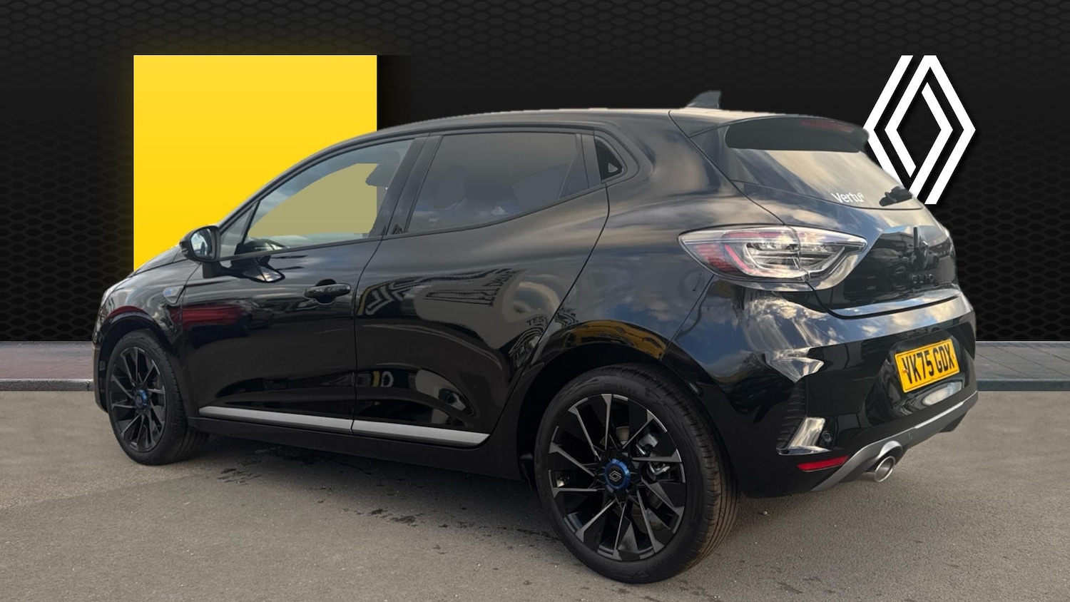 Used Renault Clio 2025 for sale - 76532049: Photo 2