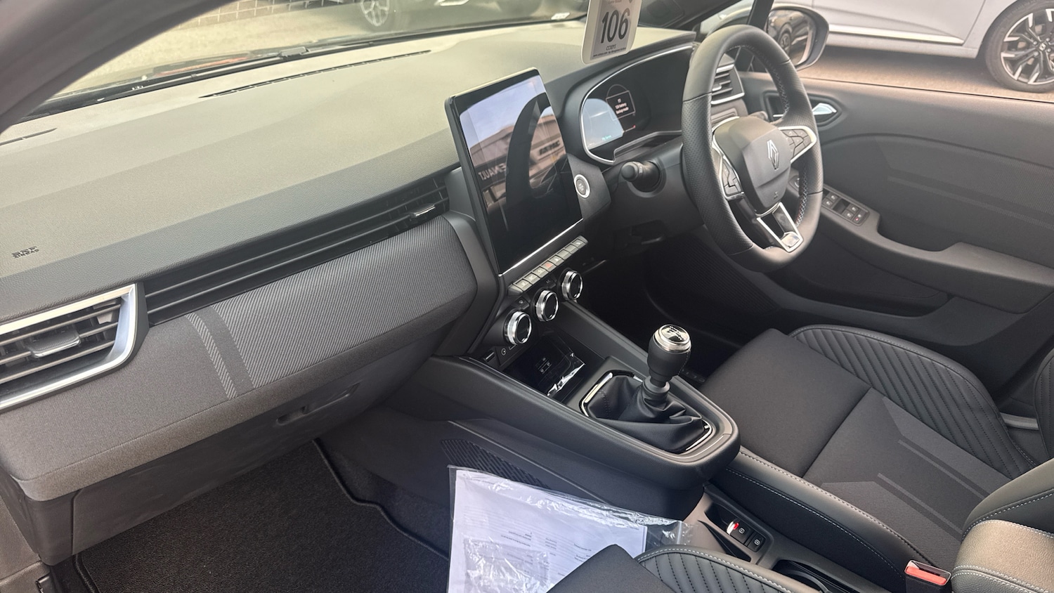 Used Renault Clio 2025 for sale - 76532049: Photo 9