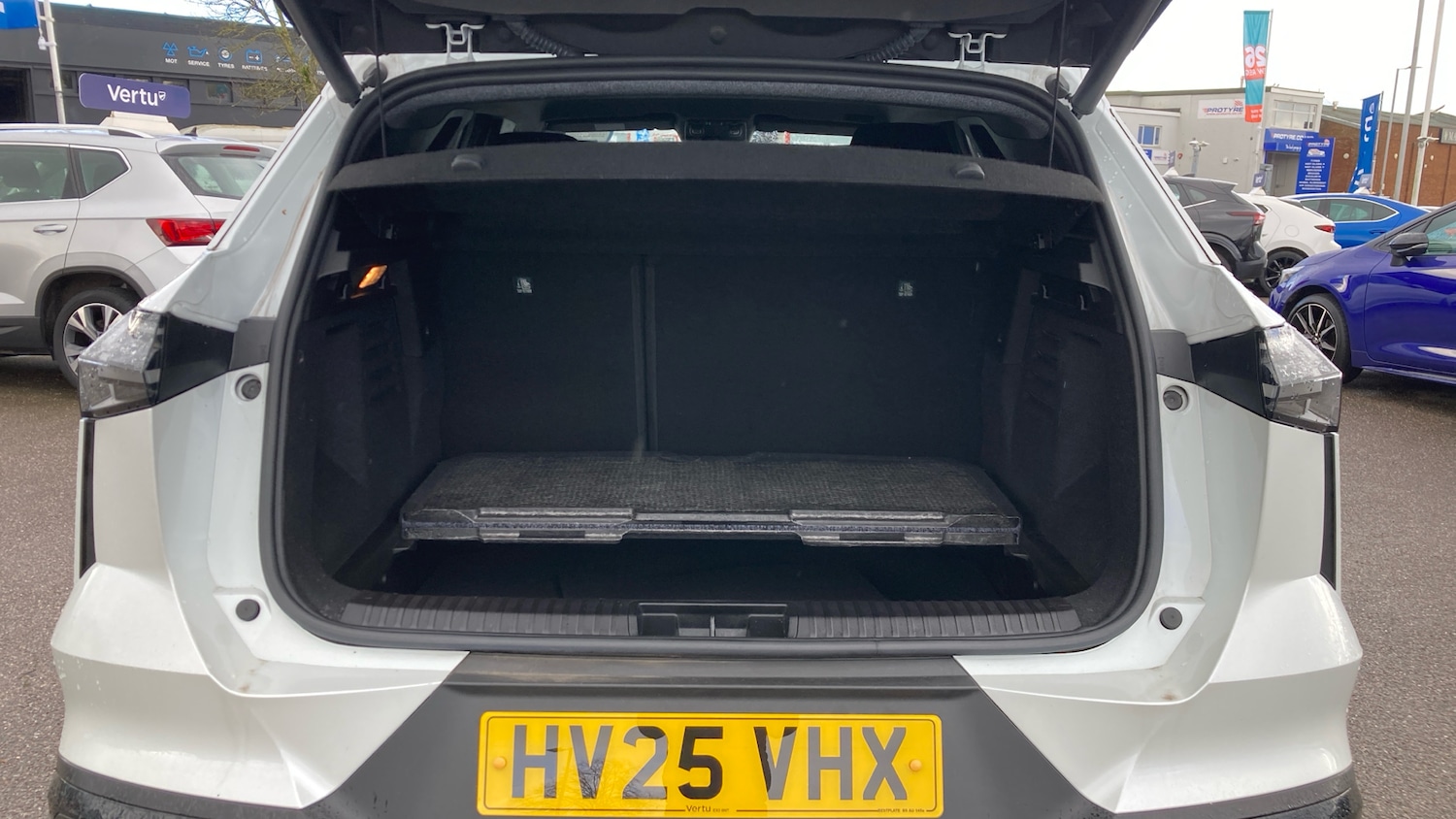 Used Renault Other 2025 for sale - 77653556: Photo 4