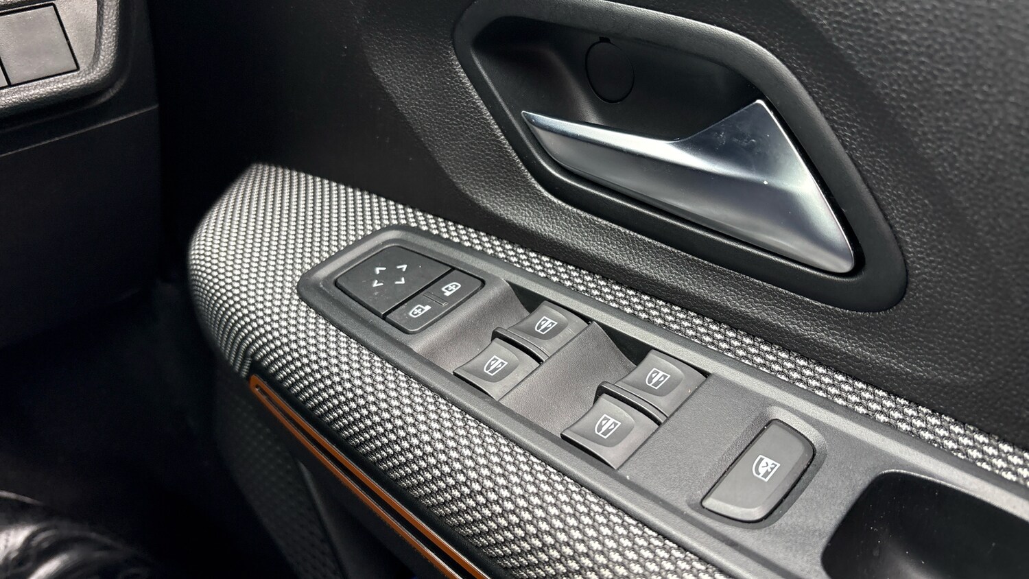 Used Dacia Sandero Stepway 2021 for sale - 77541884: Photo 33