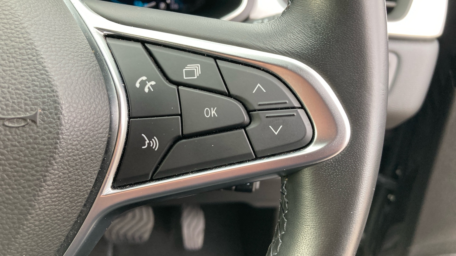 Used Renault Captur 2021 for sale - 77848786: Photo 31