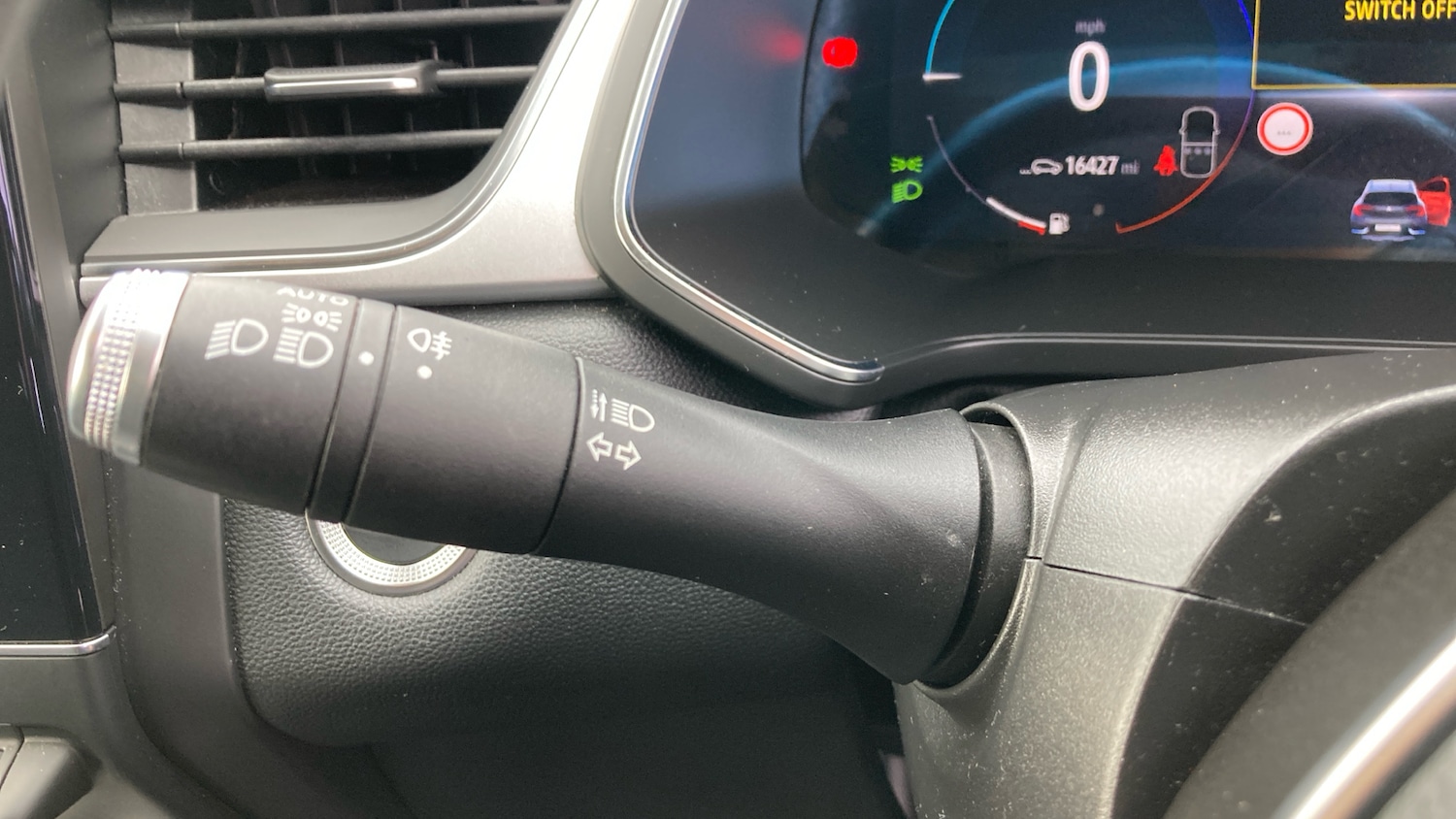 Used Renault Captur 2021 for sale - 77848786: Photo 32