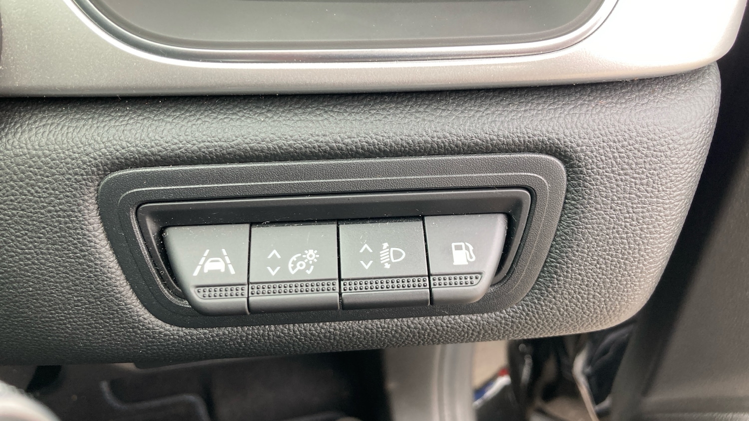 Used Renault Captur 2021 for sale - 77848786: Photo 35