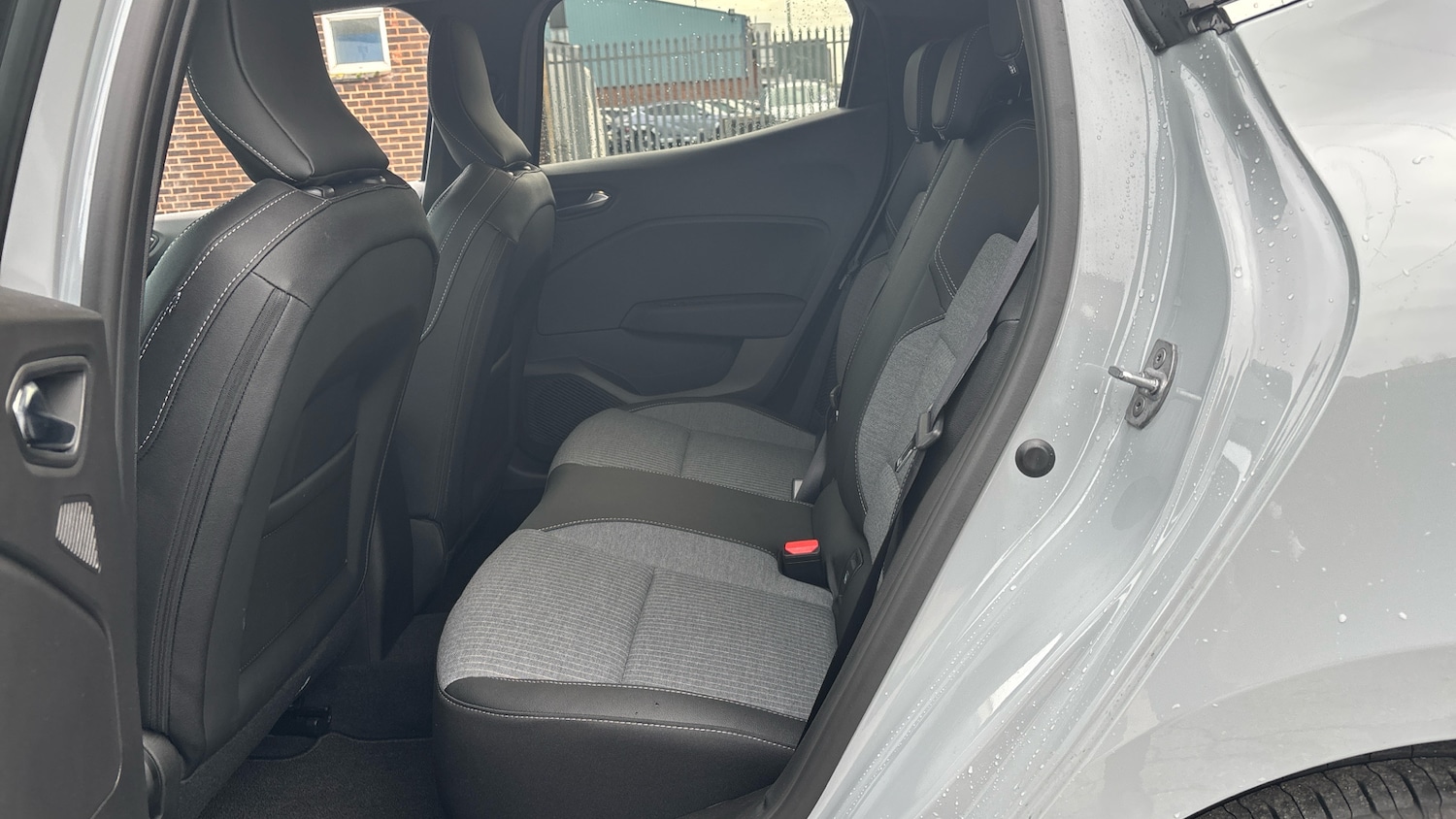 Used Renault Clio 2025 for sale - 76921190: Photo 16