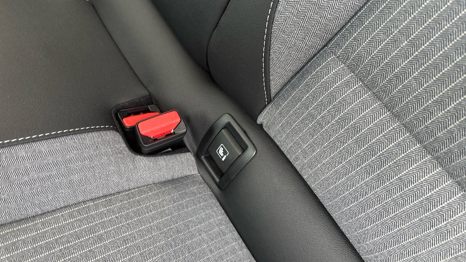 Used Renault Clio 2025 for sale - 76921190: Photo 17