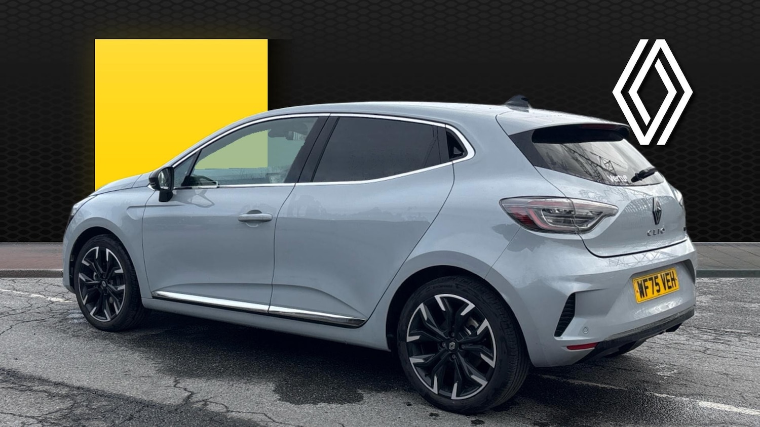 Used Renault Clio 2025 for sale - 76921190: Photo 2