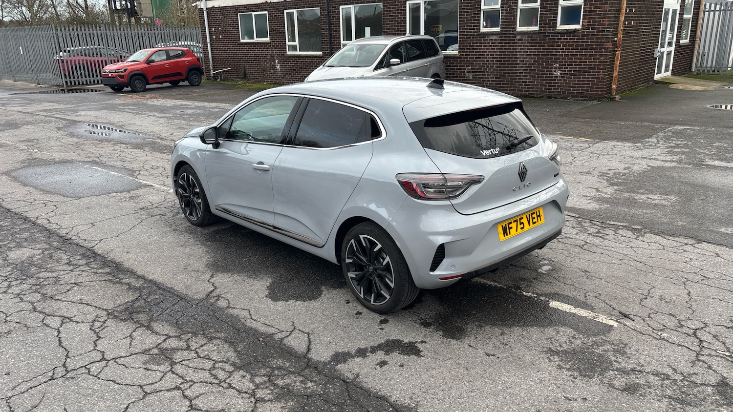 Used Renault Clio 2025 for sale - 76921190: Photo 26