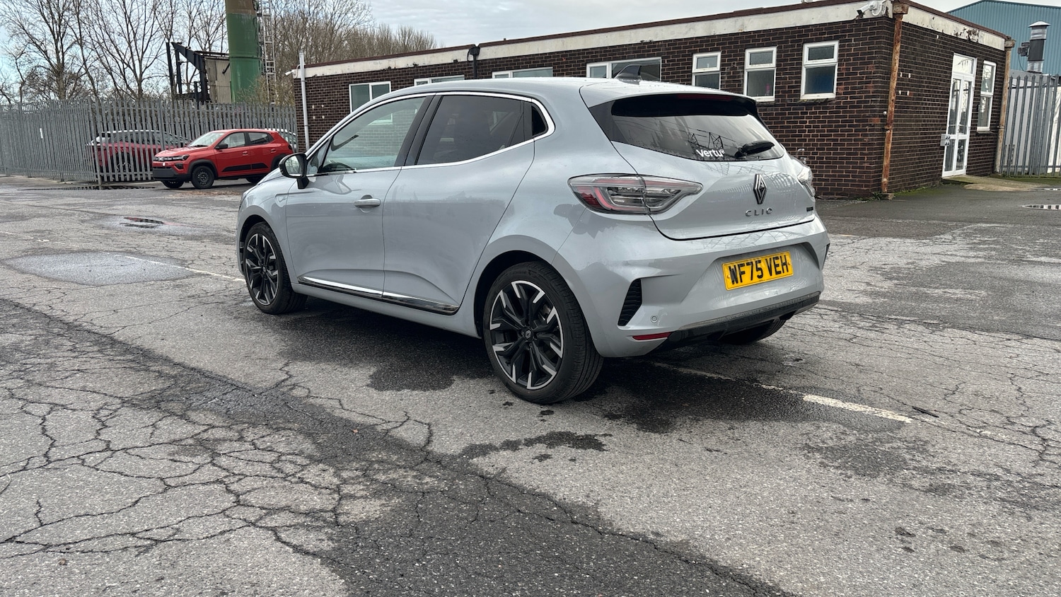 Used Renault Clio 2025 for sale - 76921190: Photo 27