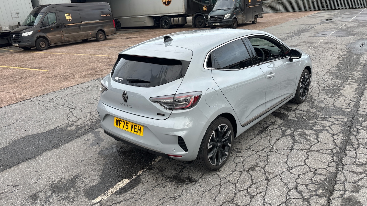 Used Renault Clio 2025 for sale - 76921190: Photo 30