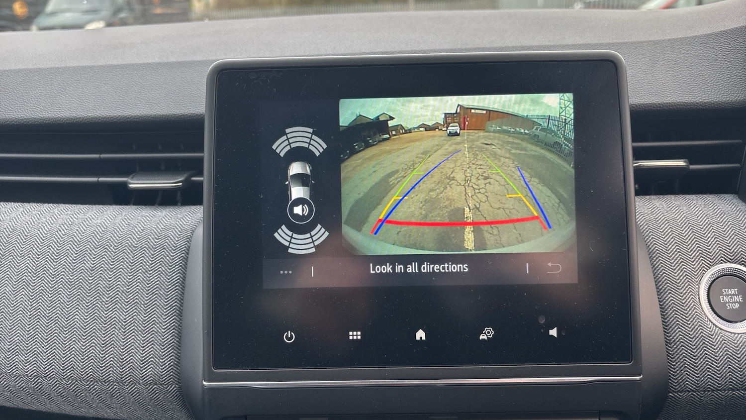 Used Renault Clio 2025 for sale - 76921190: Photo 39