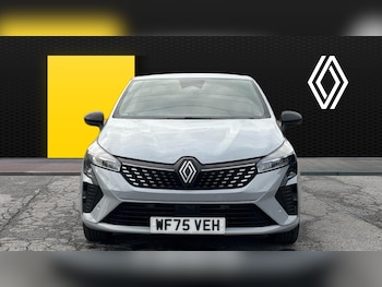 Used Renault Clio 2025 for sale - 76921190: Photo