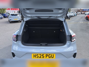 Used Renault Clio 2025 for sale - 78765466: Photo