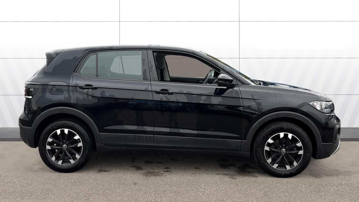 Used Volkswagen T-Cross 2021 for sale - 76232235: Photo 5