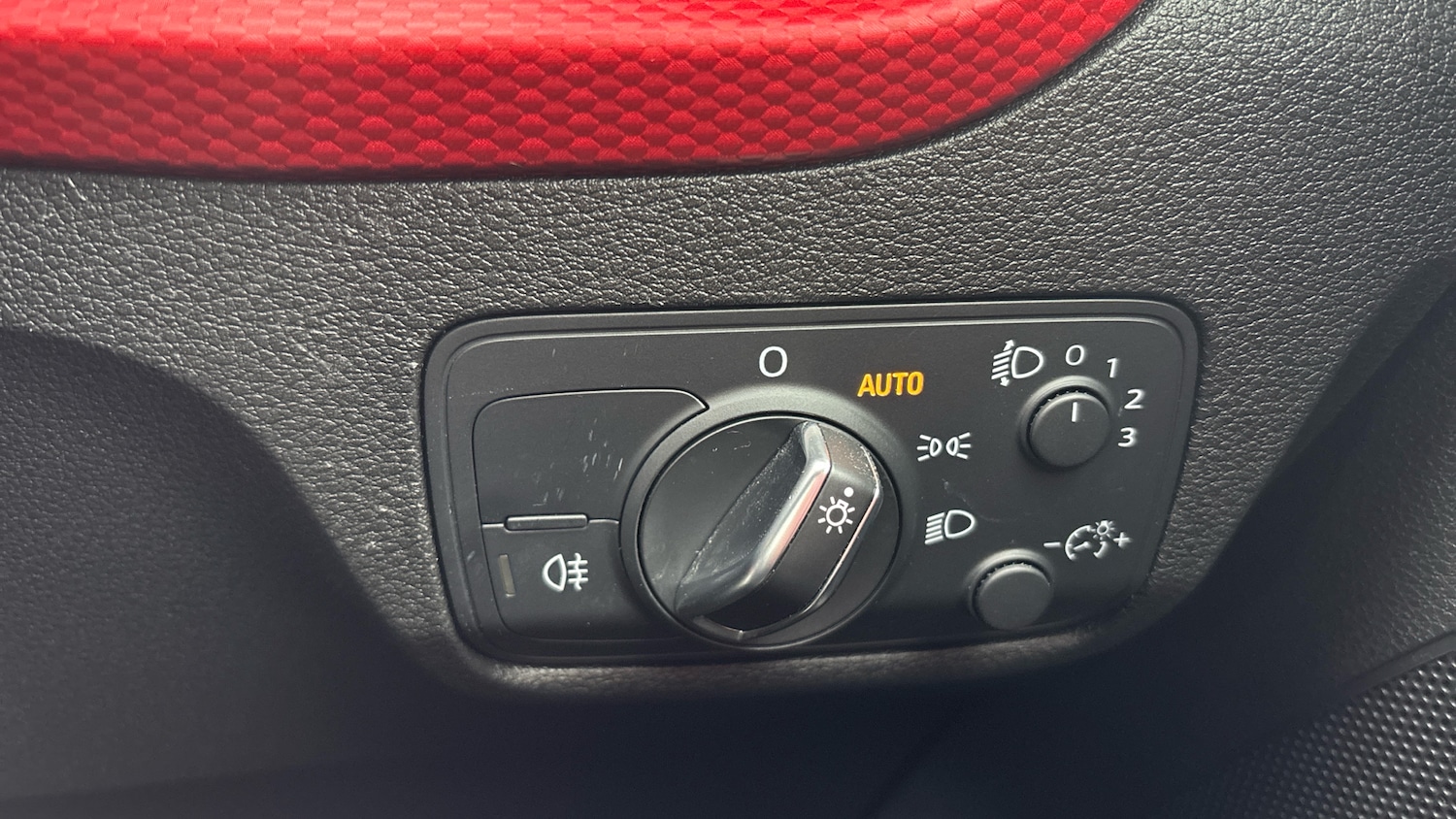 Used Audi Q2 2019 for sale - 77381446: Photo 39