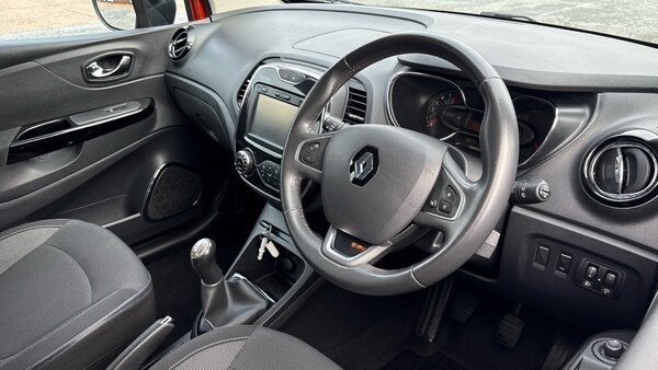 Used Renault Captur 2016 for sale - 76028033: Photo 11