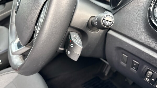 Used Renault Captur 2016 for sale - 76028033: Photo 32