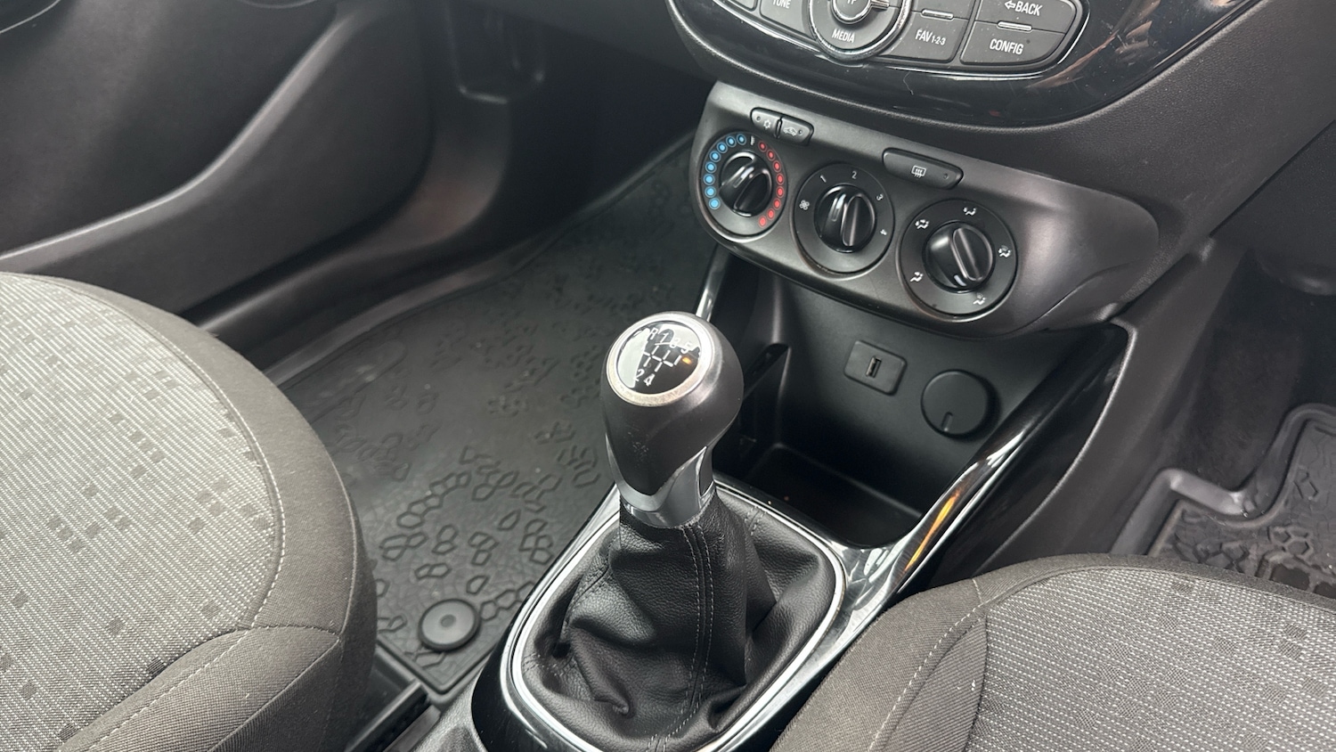 Used Vauxhall ADAM 2015 for sale - 77450253: Photo 13