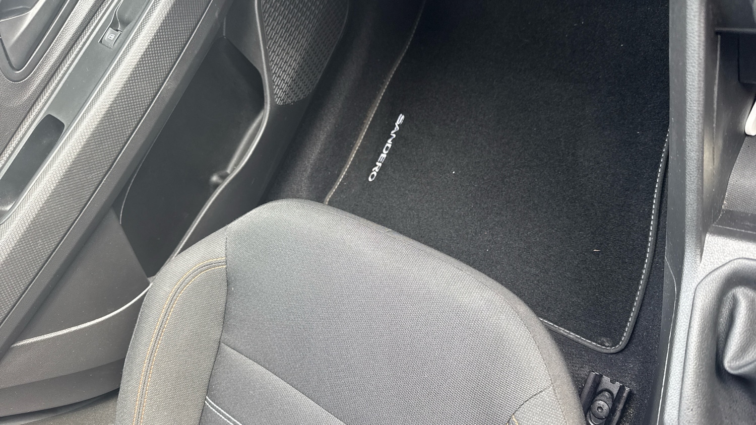 Used Dacia Sandero Stepway 2024 for sale - 77931589: Photo 35