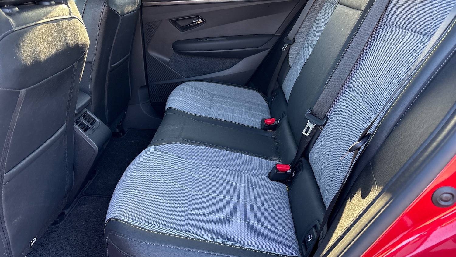 Used Renault Megane E Tech 2023 for sale - 76637559: Photo 16