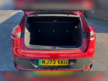 Used Renault Megane E Tech 2023 for sale - 76637559: Photo