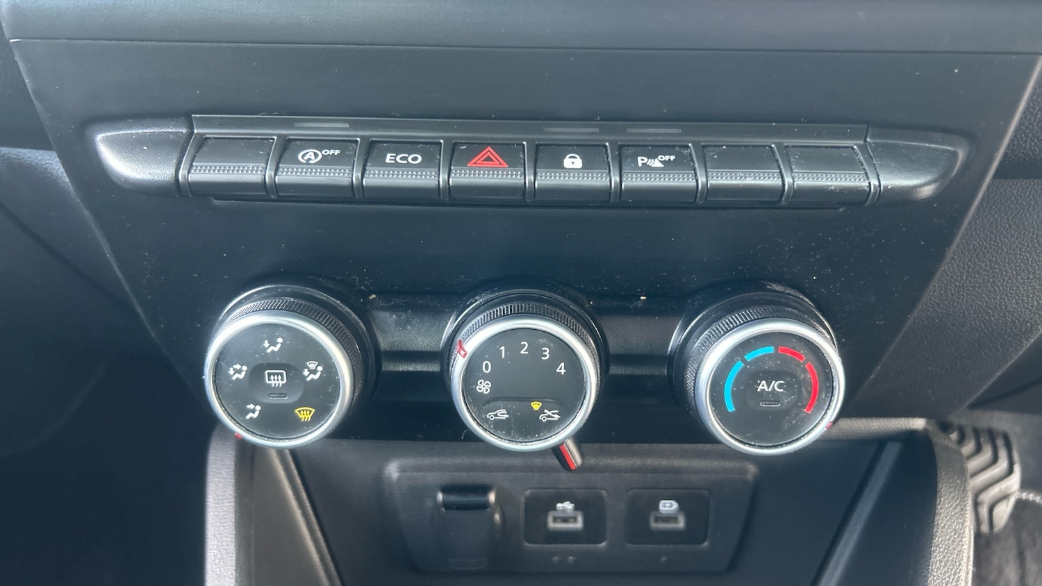 Used Dacia Duster 2022 for sale - 77350323: Photo 29