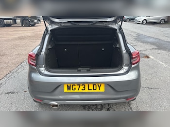 Used Renault Clio 2023 for sale - 76796834: Photo