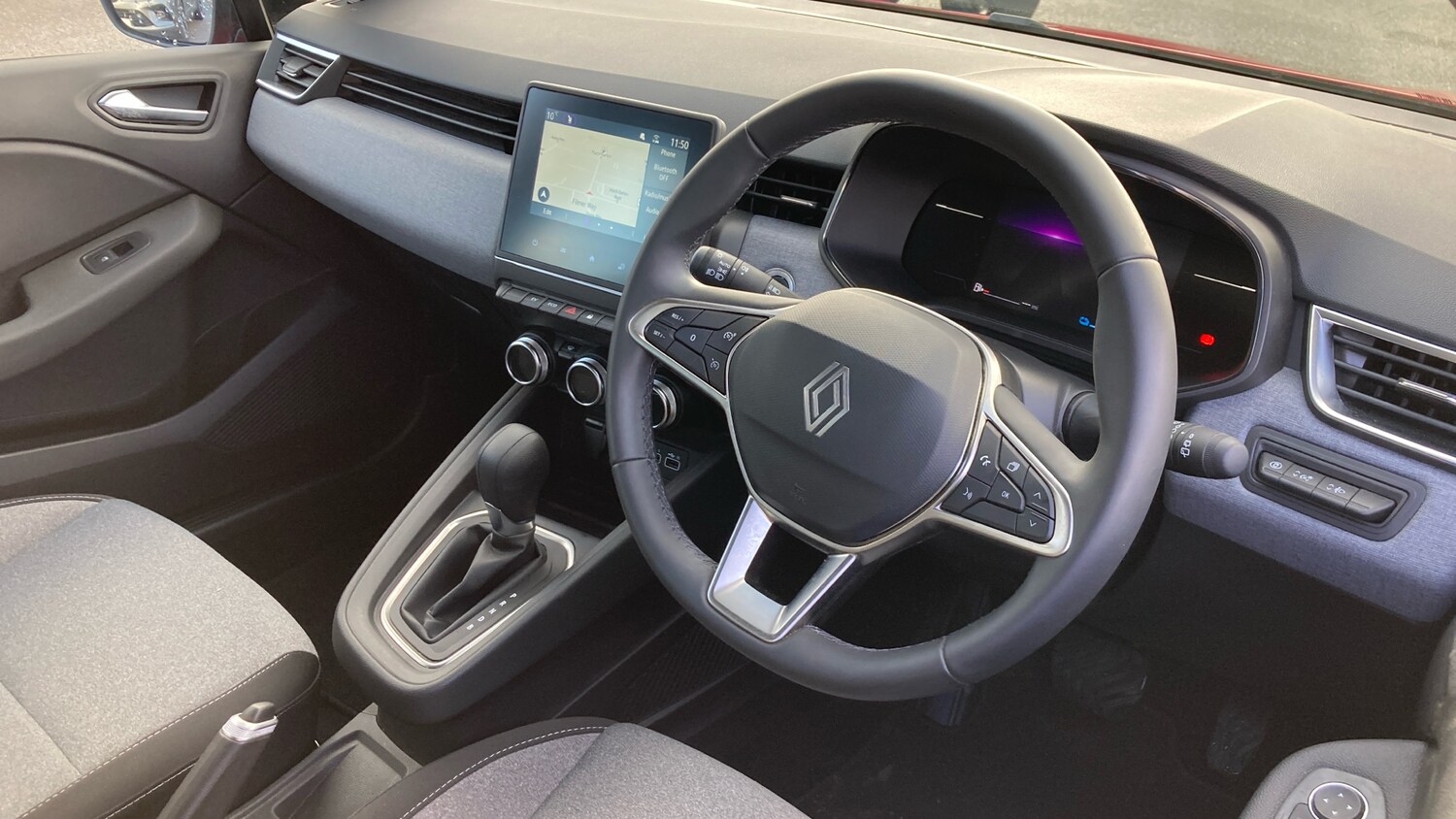 Used Renault Clio 2025 for sale - 77207342: Photo 11