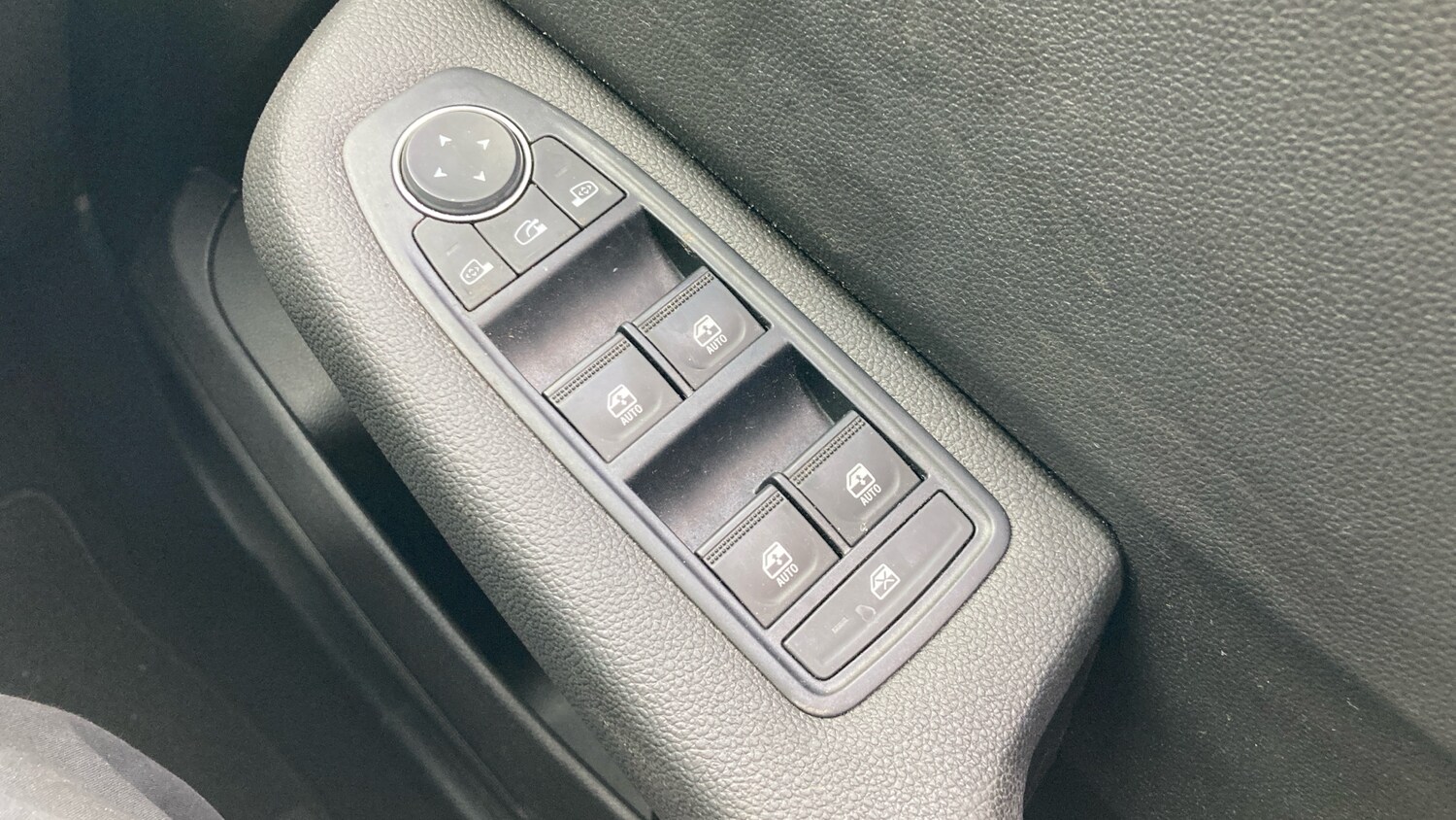 Used Renault Clio 2025 for sale - 77207342: Photo 32